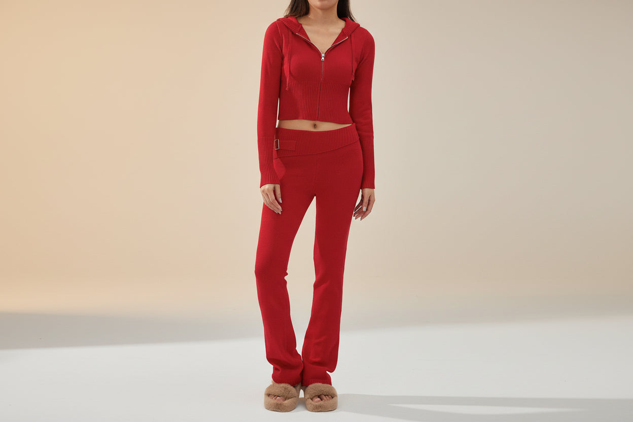 Women’s Knitted Hooded Two-Piece Set – Cardigan & High-Waisted Pants Suit in red, featuring a hooded cardigan and high-waisted trousers.