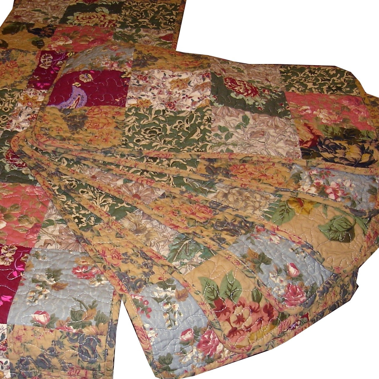 Full / Queen size 100% Cotton Patchwork Quilt Set with Floral Paisley Pattern featuring intricate vermicelli quilting.