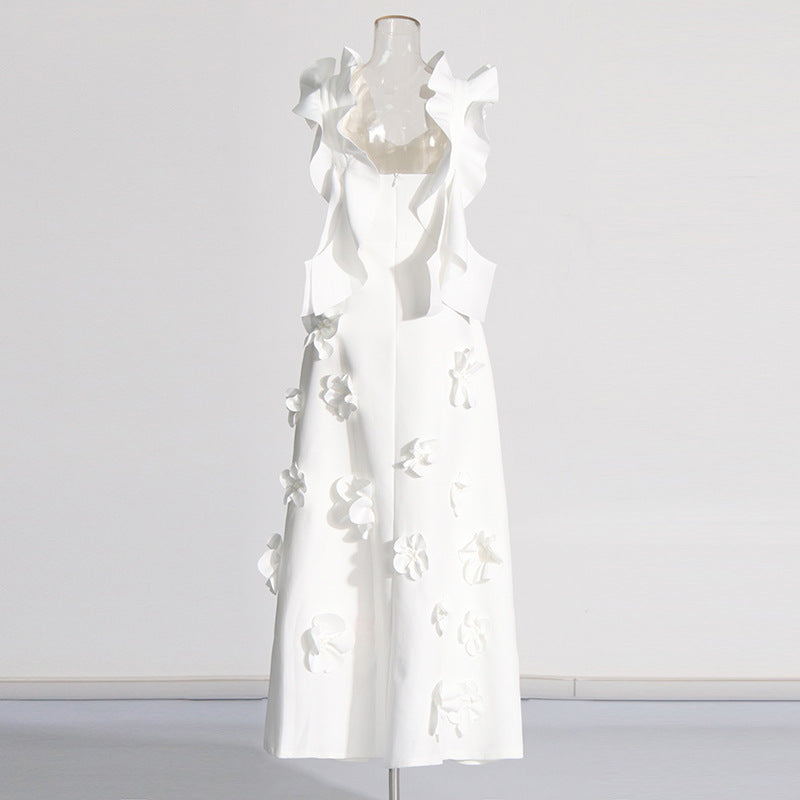 High-grade Stitching Three-dimensional Flower Sling Dress in white polyester with high waist and sleeveless design.