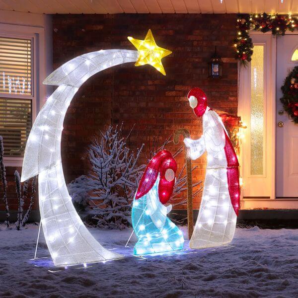 VINGLI Lighted 2D Nativity Scene with 170 LED lights in outdoor Christmas display