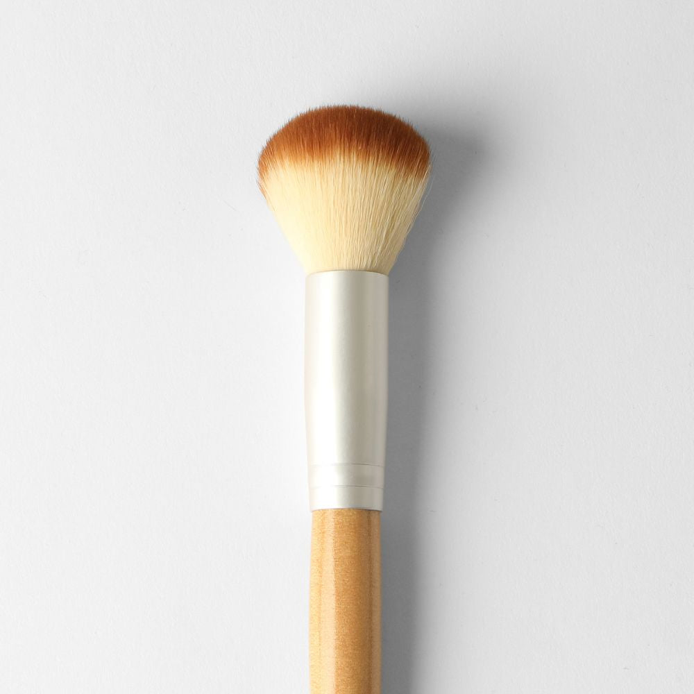 Vegan Blush, Bronzer and Highlighter Brush with eco-friendly soft bristles for precise makeup application.