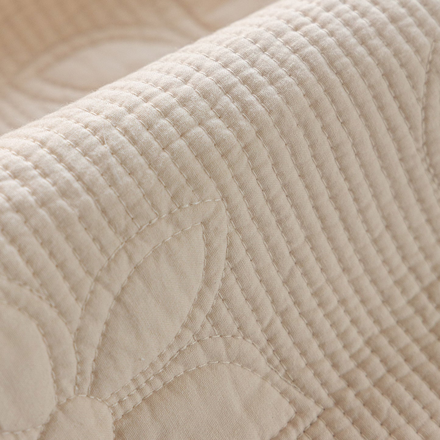 Floral Cotton Quilted Sofa Cover, Non-Slip Couch Protector with Scalloped Edges close-up embroidery texture