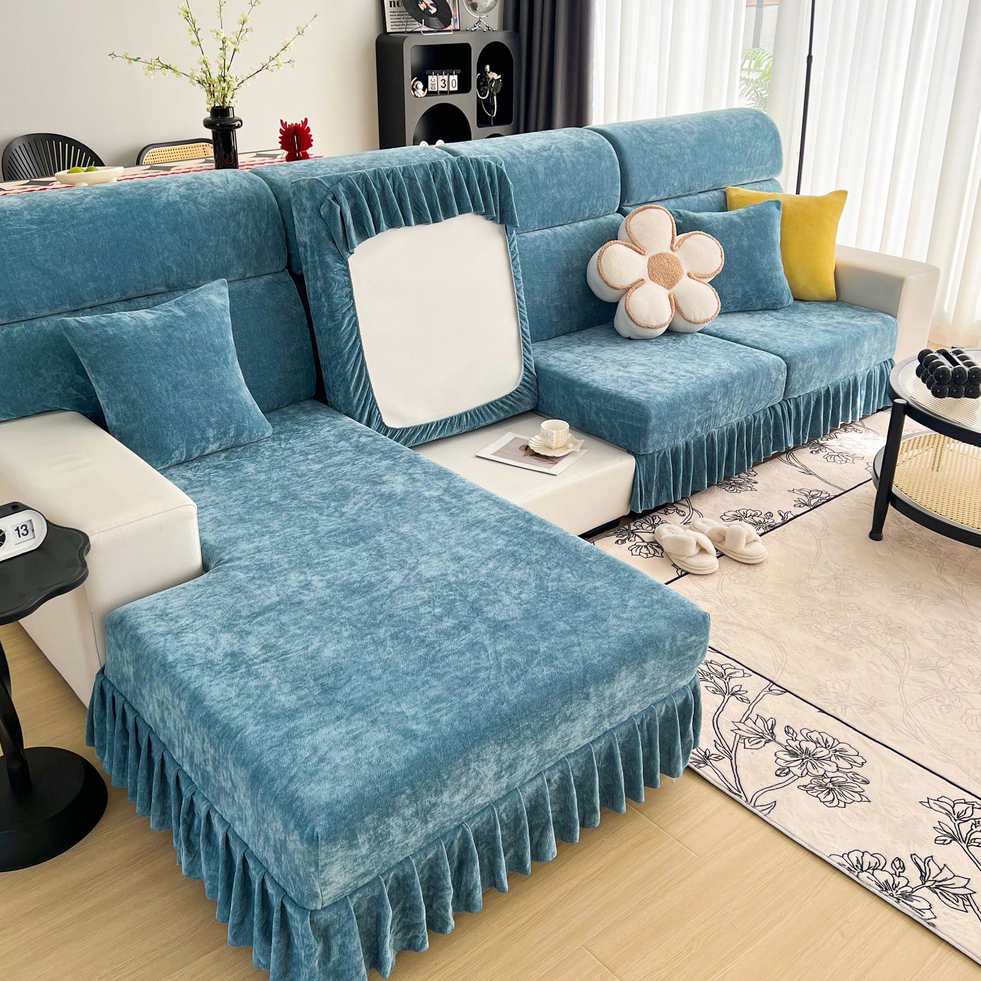 Universal Elastic Skirt Sofa Slipcover, Stretch Sofa Cushion Cover For Bedroom Office Living Room in blue, enhancing a stylish interior.