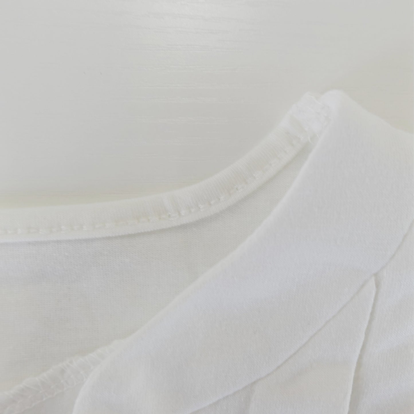 Ladies’ Notch V‑Neck Pleated Petal‑Sleeve Maxi Dress