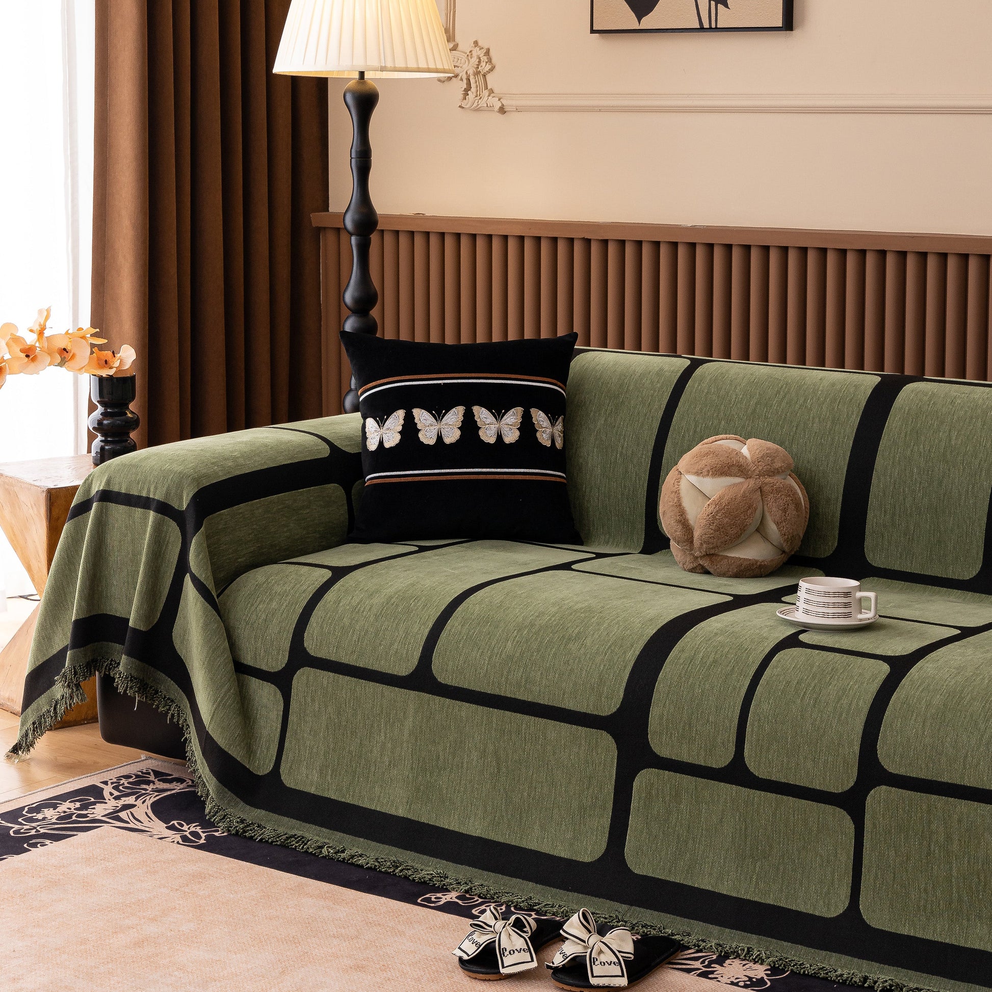 Modern Geometric Sofa Cover Decorative Couch Throw Blanket Furniture Protector with chenille fabric and tassel edges