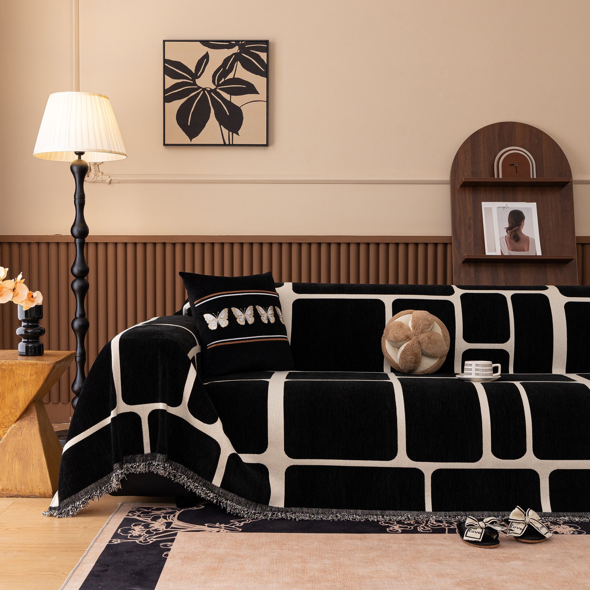 Modern Geometric Sofa Cover Decorative Couch Throw Blanket Furniture Protector in black and white geometric pattern in living room