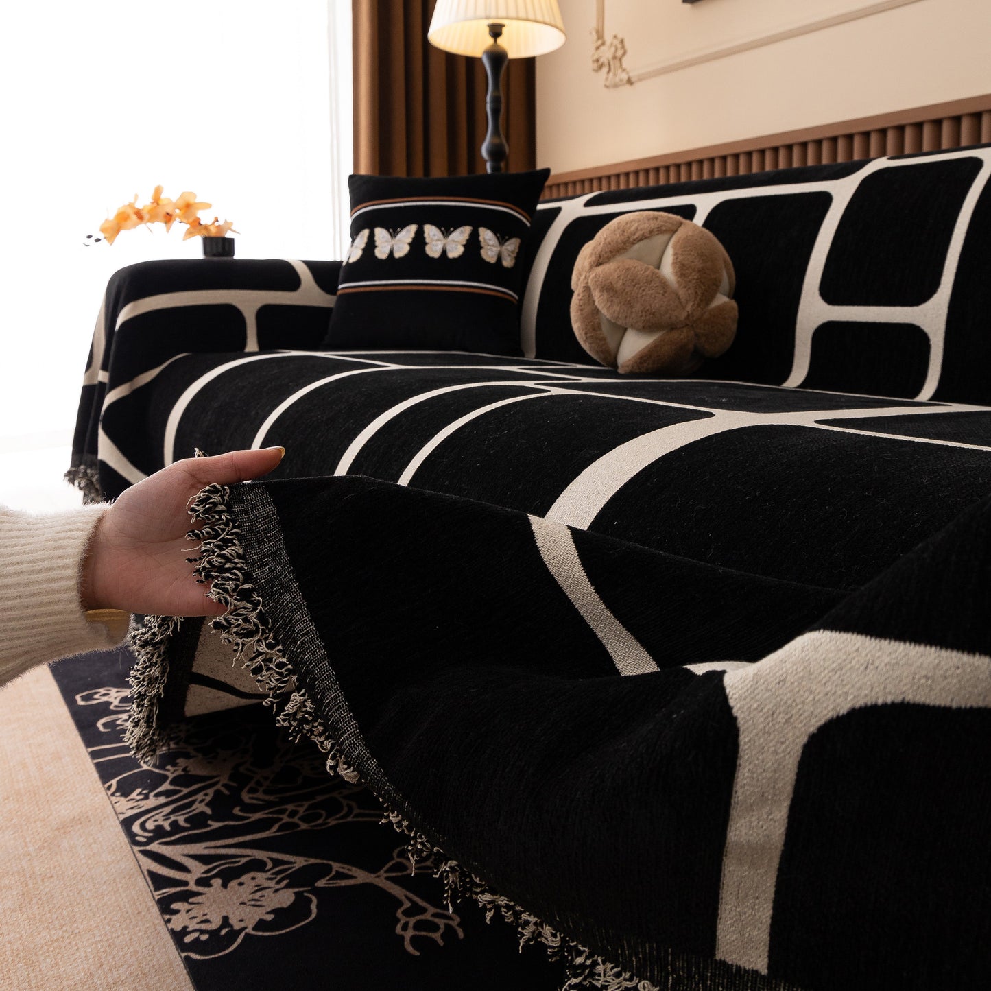 Modern Geometric Sofa Cover Decorative Couch Throw Blanket Furniture Protector in black and white chenille