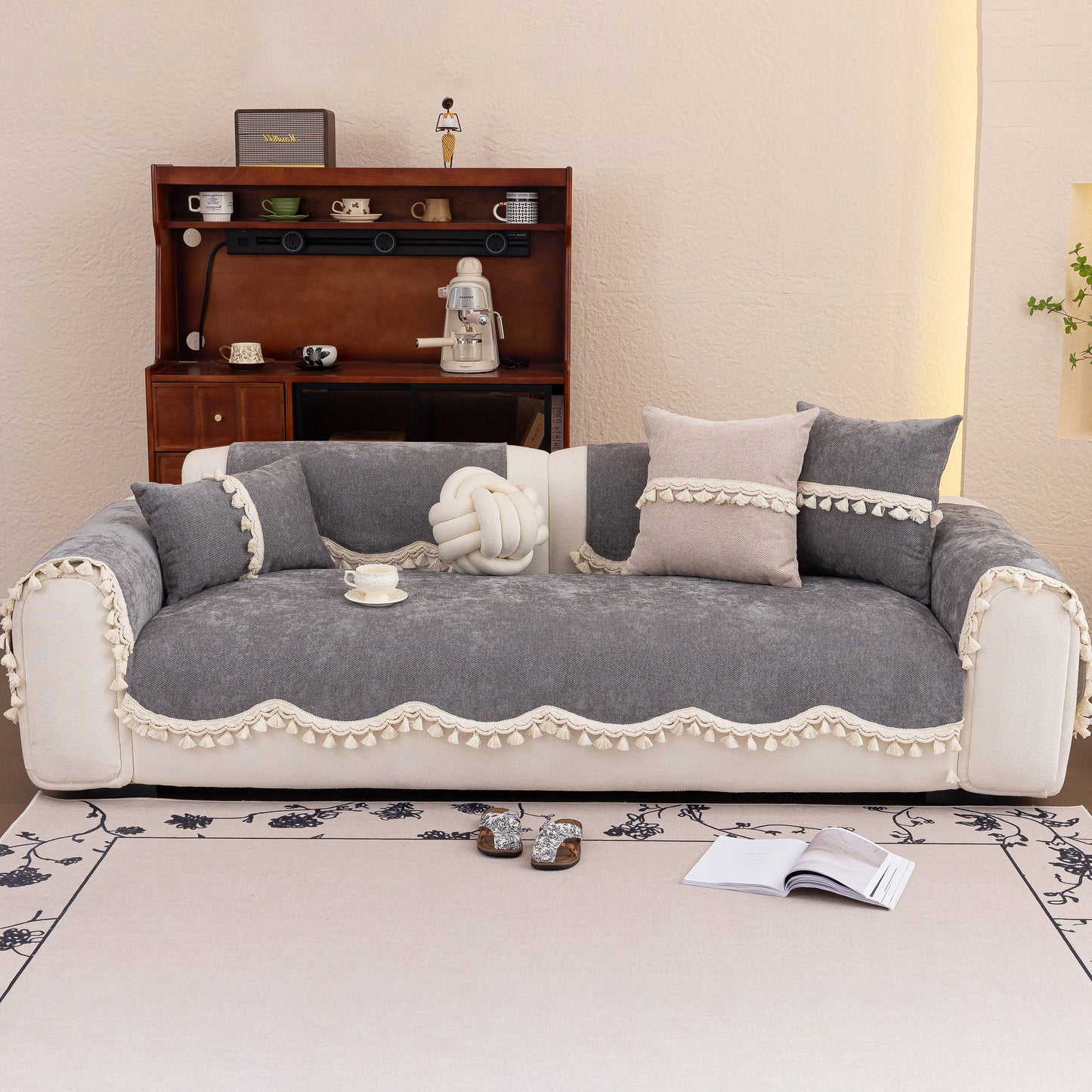 Chenille Sofa Cover Towel – Non-Slip, Washable Pets Couch Protector with Tassels in a cozy living room setting