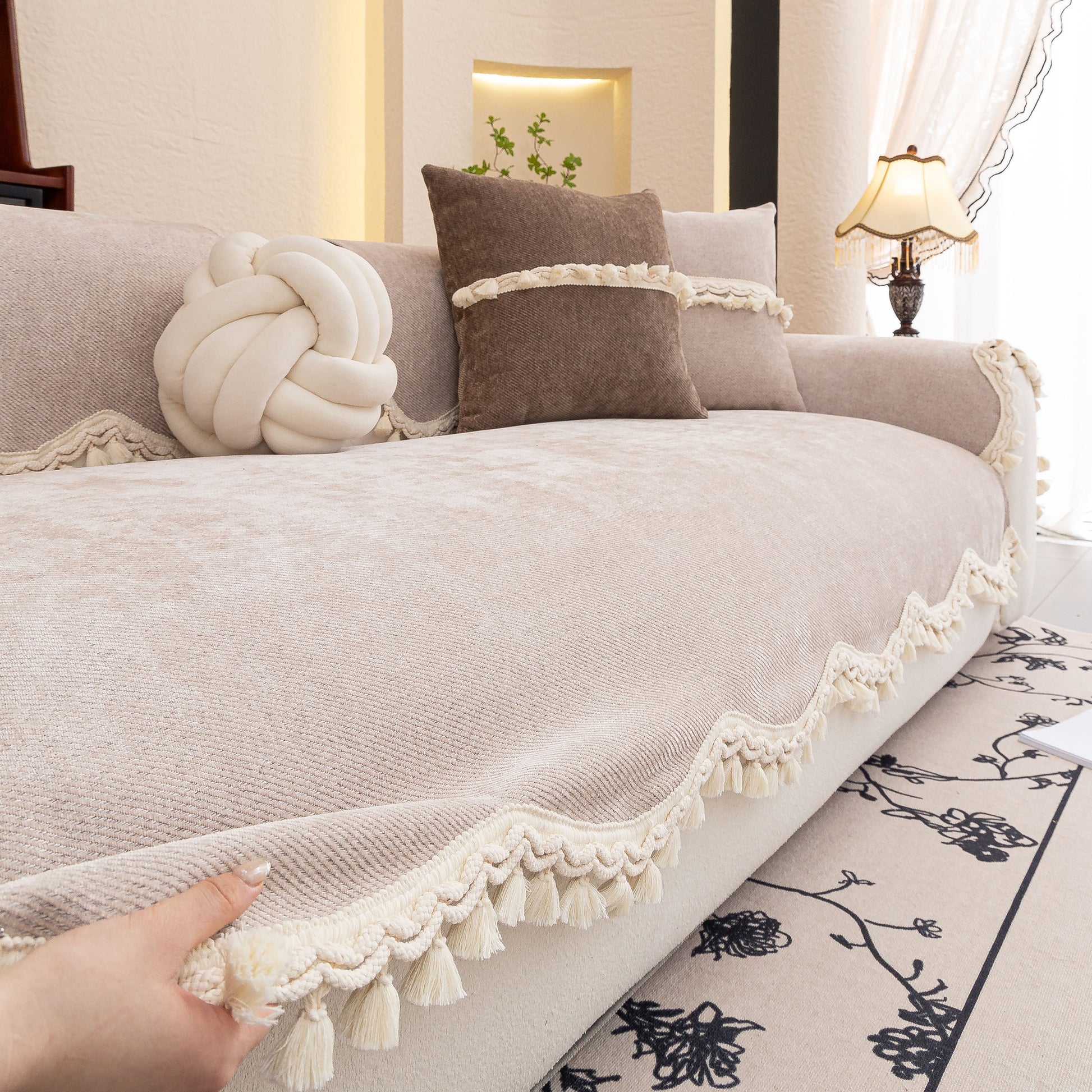Chenille Sofa Cover Towel – Non-Slip, Washable Pets Couch Protector with Tassels on a cozy living room sofa.