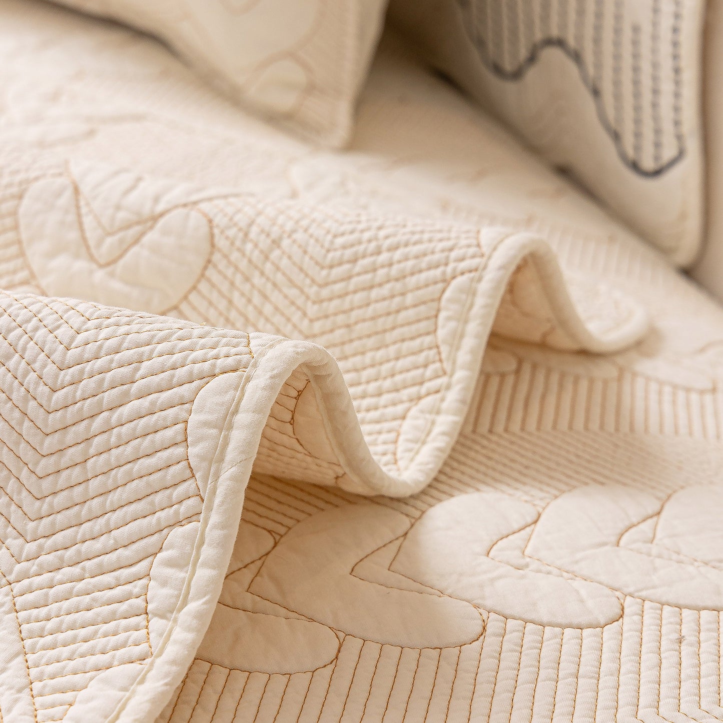 3D Quilted Thick Cotton Sofa Cover Non-Slip Couch Throw for Fabric & Leather Sofas with intricate 3D embossed stitching