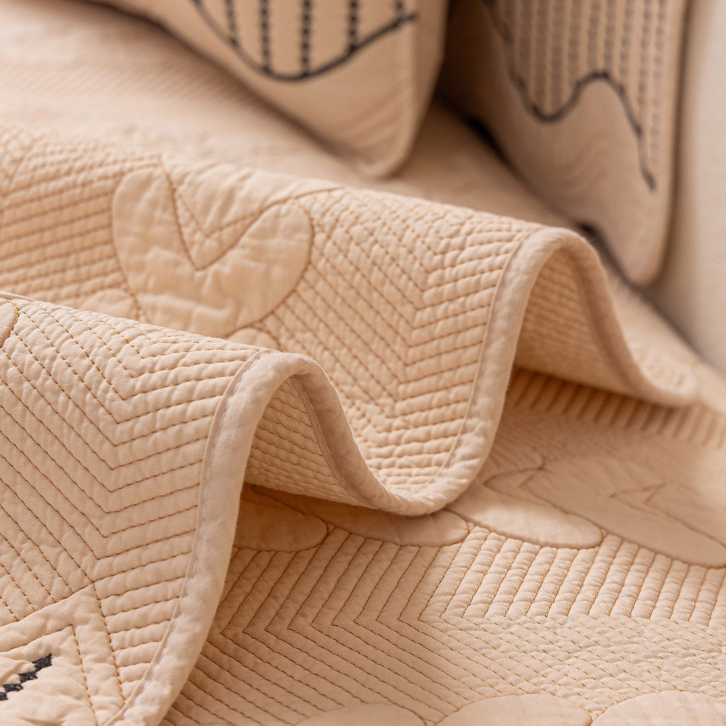 3D Quilted Thick Cotton Sofa Cover Non-Slip Couch Throw for Fabric & Leather Sofas, showcasing detailed high-density quilting.