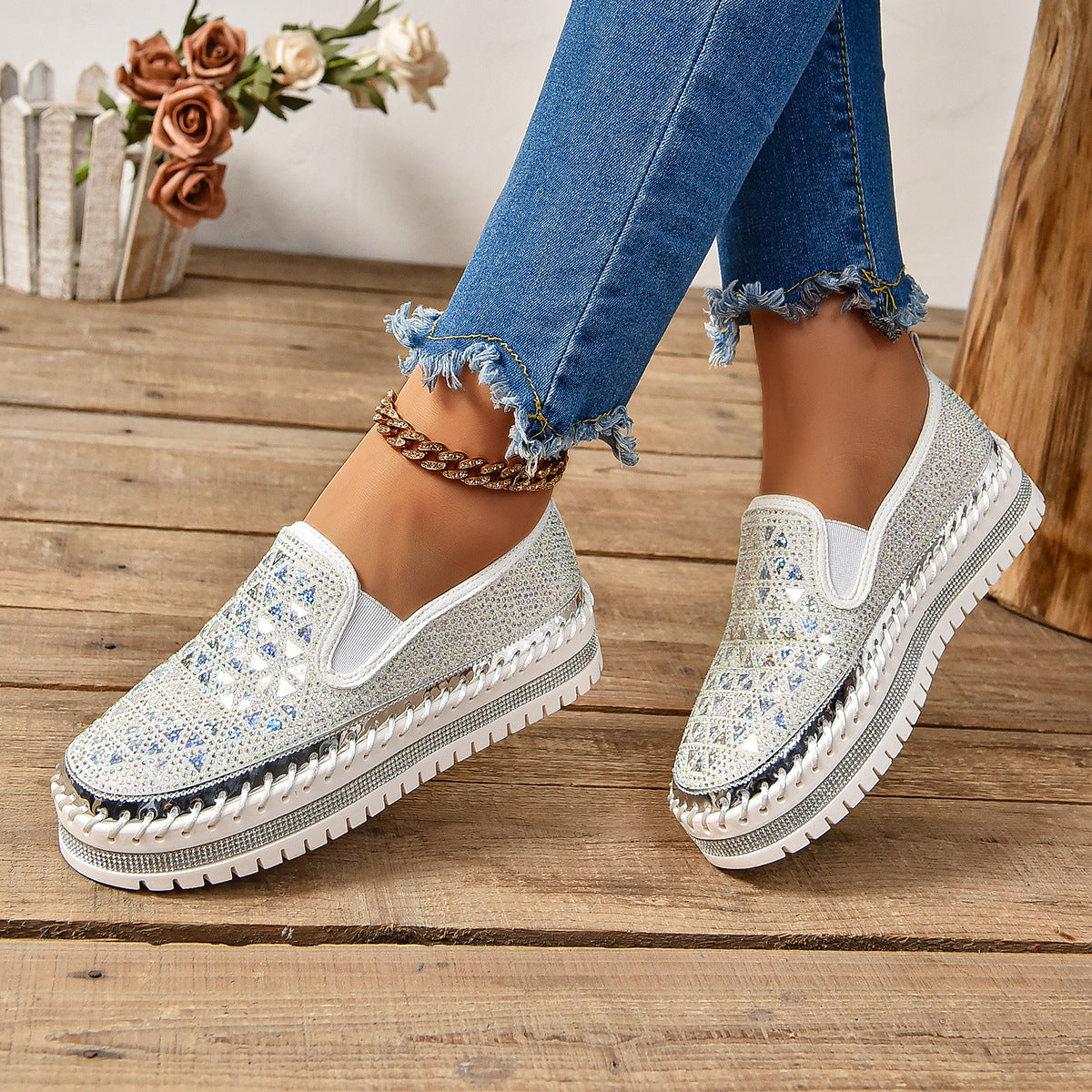 Casual Women’s Sneakers | Four-Seasons Thick-Sole Pedal Flat Shoes, stylish slip-on design for comfort with jeans