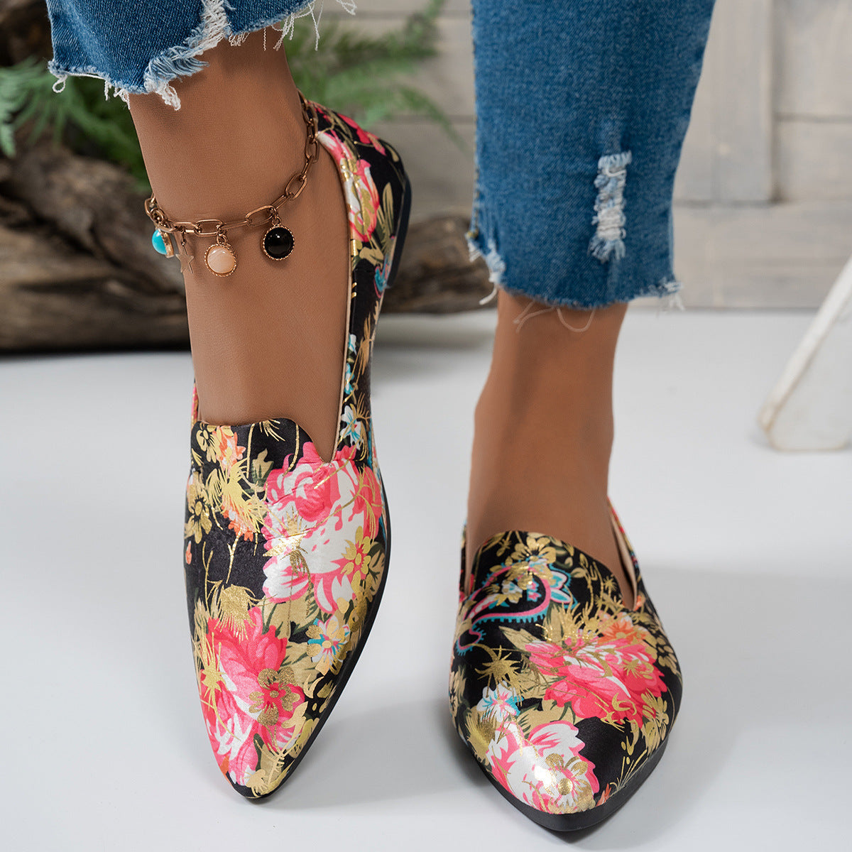 Women’s Flat Pointed-Toe Thin Shoes — Casual Everyday Flats with floral design in action