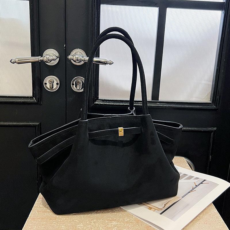 Cowgirl Suede Tote Bag – Stylish and Practical Western Handbag in black with spacious interior design, perfect for everyday use.