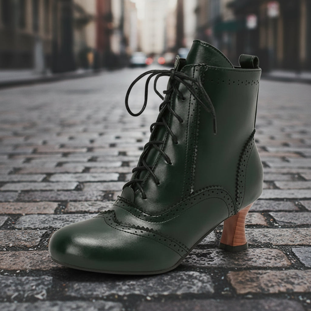 Women’s Dopamine Girl Short Boots – Comic-Con Style Winter Footwear