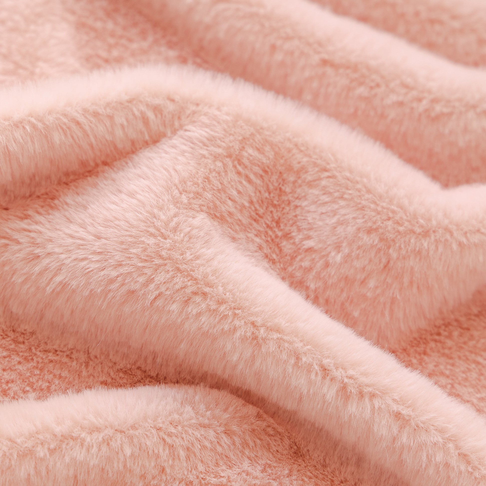 Soft Plush Warm Sofa Cover Stretchable Cozy Velvet Couch Protector for Fall & Winter in pink velvet texture