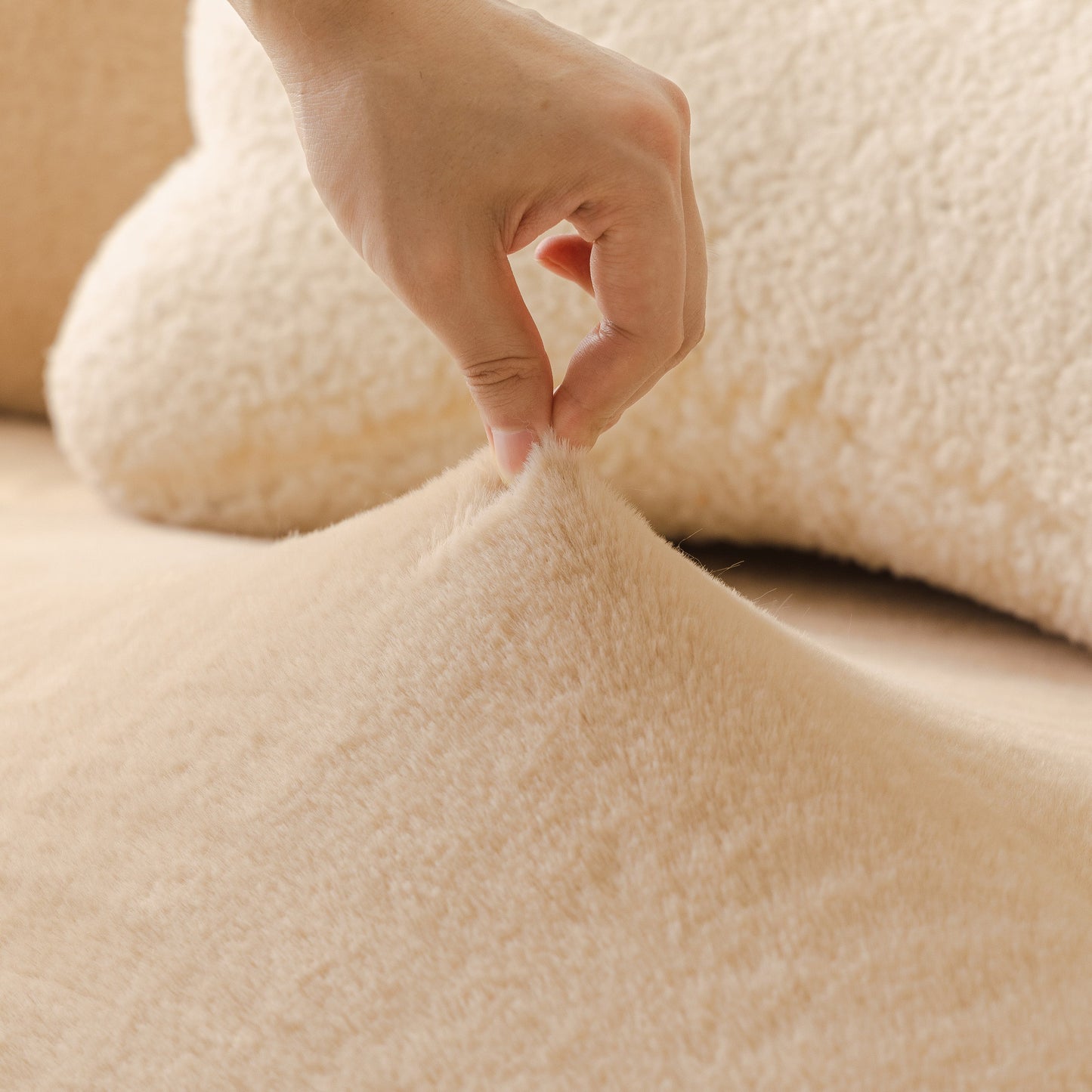 Hand stretching Soft Plush Warm Sofa Cover Stretchable Cozy Velvet Couch Protector for Fall & Winter