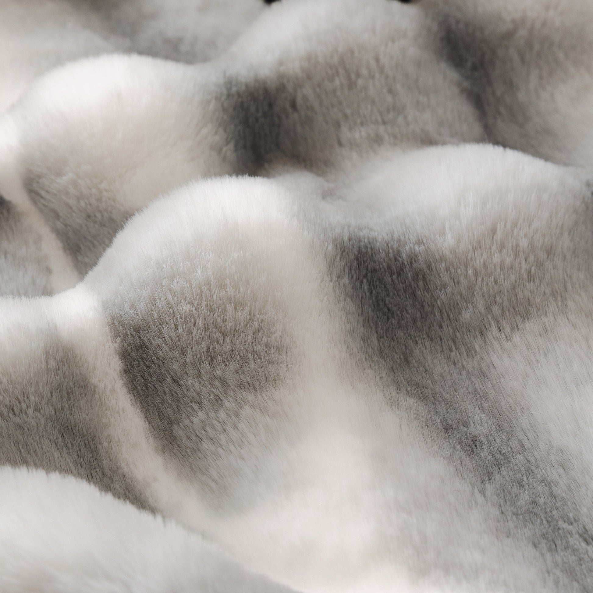 Ultra Soft Faux Fur Couch Cover – Large, Fluffy, and Elegant Sofa Throw Blanket with plush gradient texture.