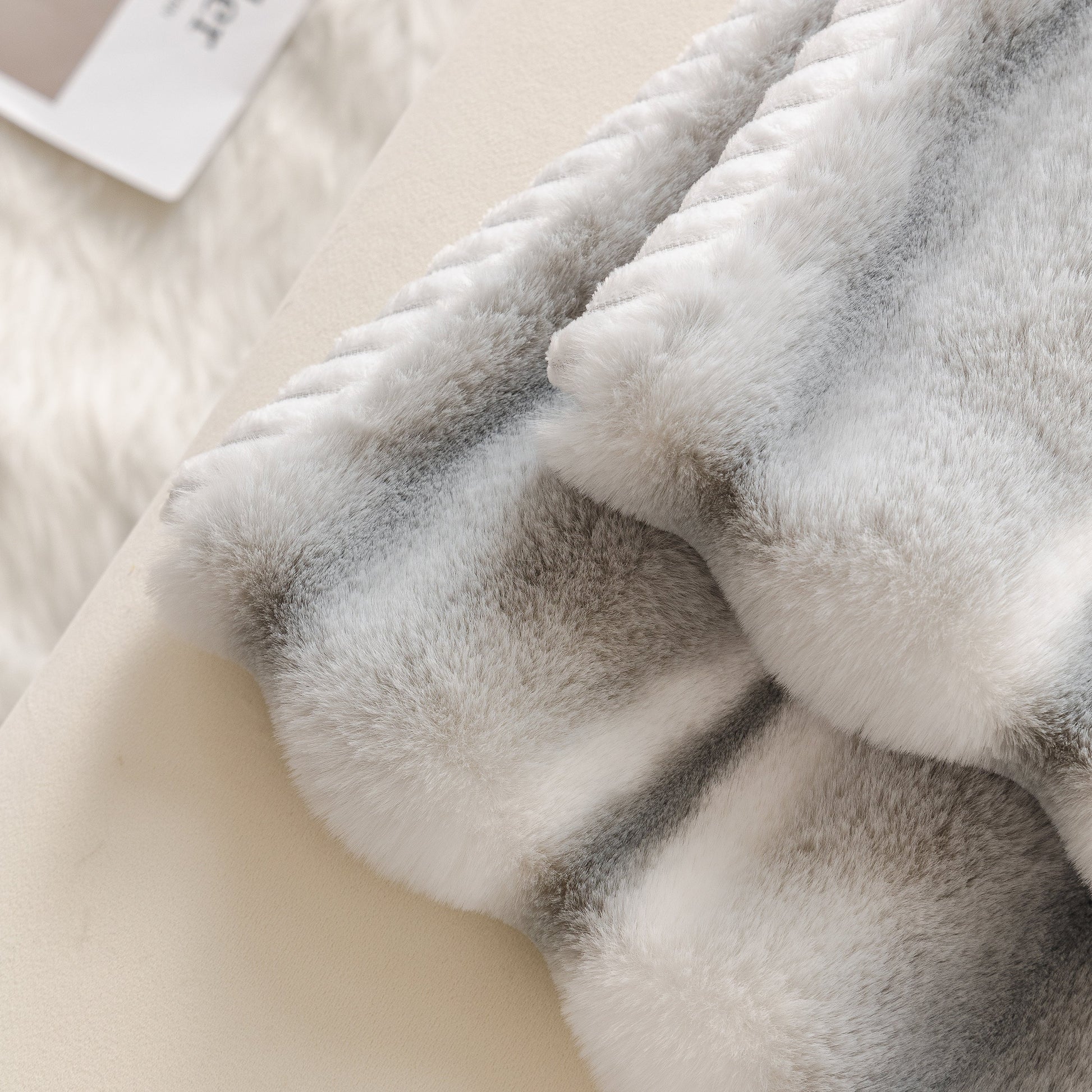 Ultra Soft Faux Fur Couch Cover – Large, Fluffy, and Elegant Sofa Throw Blanket showcasing plush texture and gradient design.