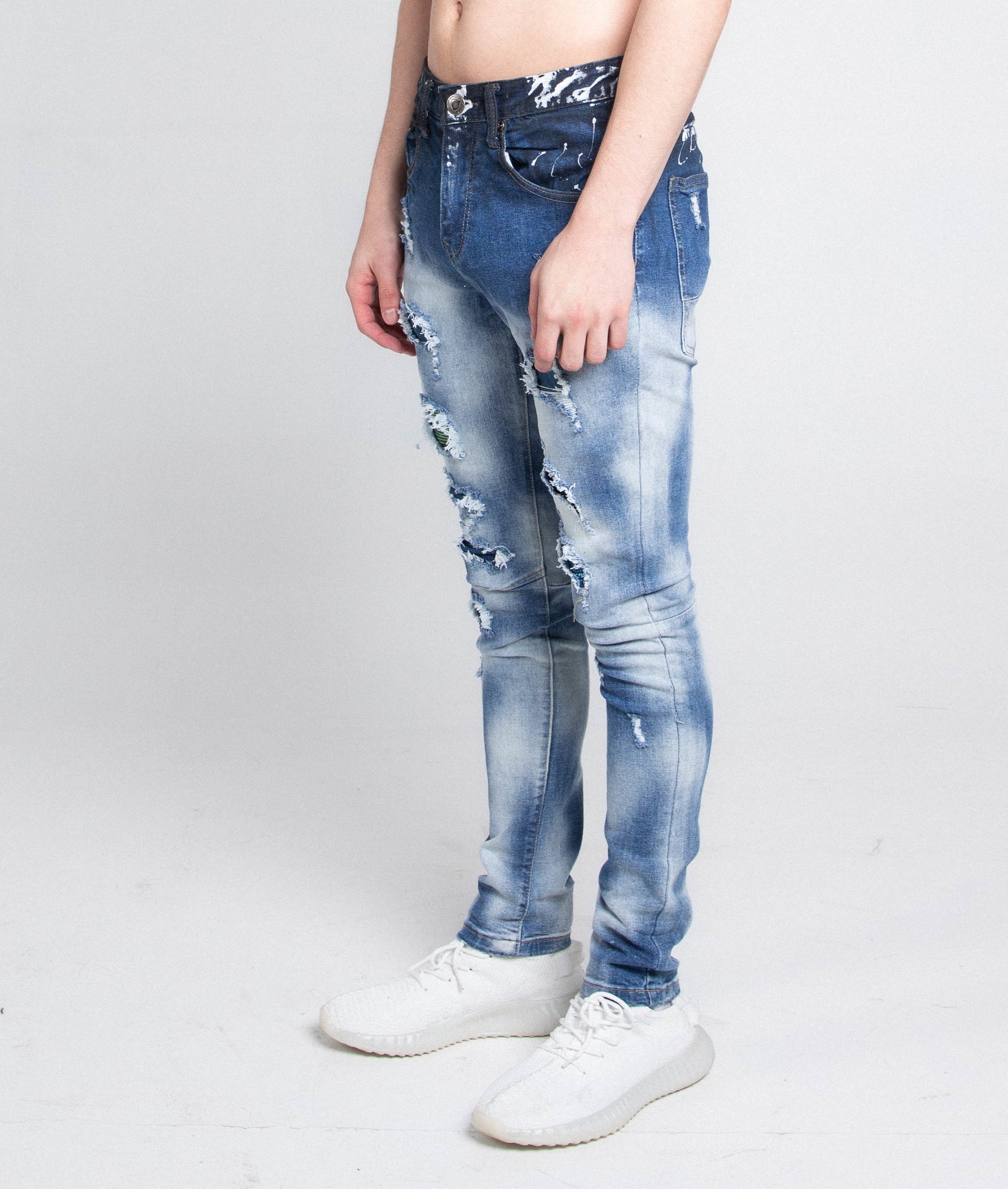 A404 CASUAL FADED WASH SKINNY JEANS with mid-rise waist, stretchy cotton, five-pocket design, zipper fly, and belt loops.