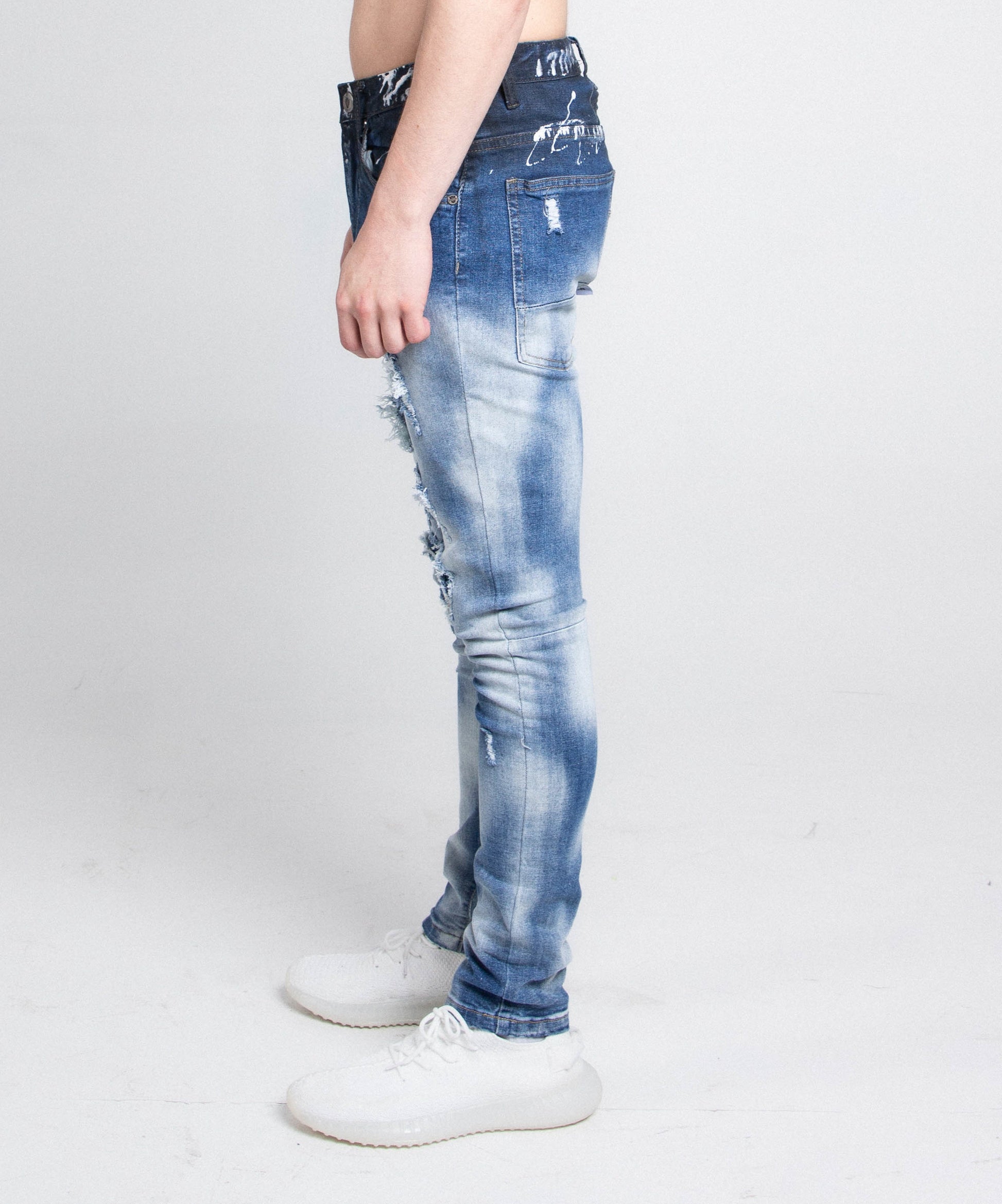 A404 CASUAL FADED WASH SKINNY JEANS with mid-rise waist, stretchy fabric, five-pocket design, and zipper fly.
