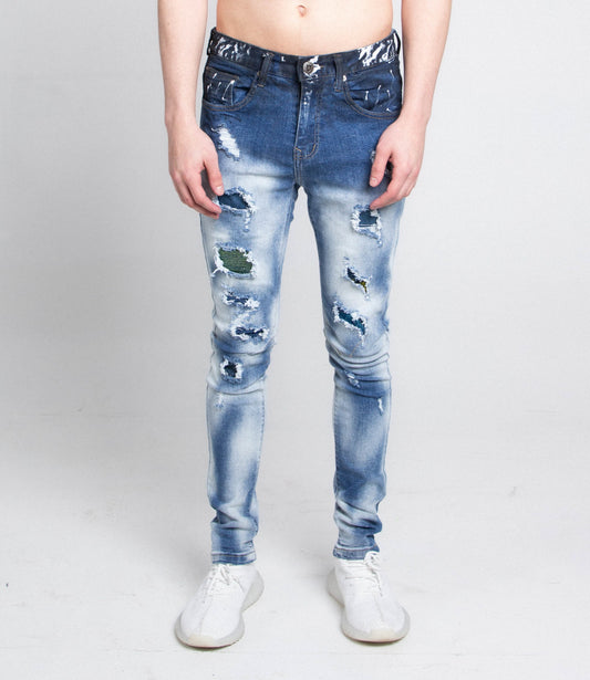 A404 CASUAL FADED WASH SKINNY JEANS with mid-rise waist and stretchy fabric, featuring a zipper fly, top button fastening, and five pockets.