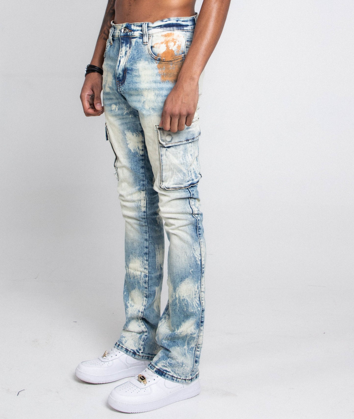 AJ29SK GREY/WHITE WASH STACKED CARGO JEANS with paint splash, stretchy fit, mid-rise, featuring cargo pockets and belt loops.