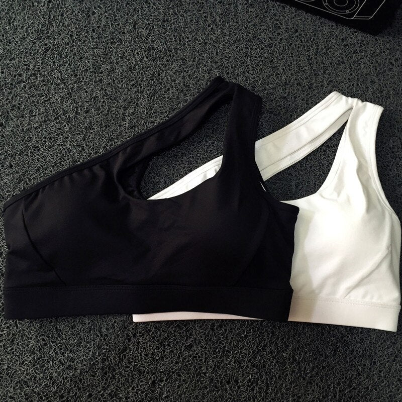 Black and white Mermaid Curve Sports Bra with one-shoulder design for active women