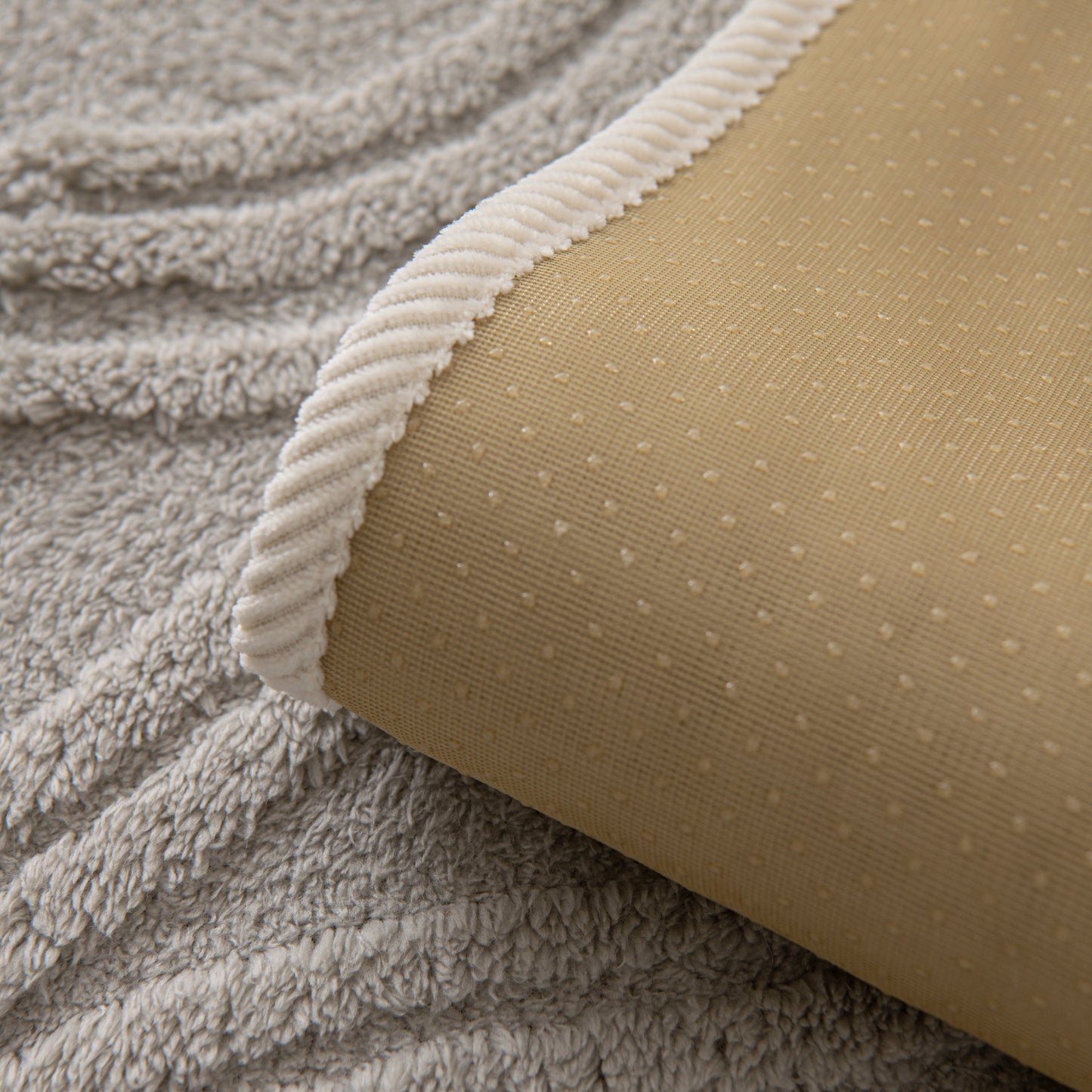 Winter Thickened Non-slip Blanket, Three-Dimensional Embossed Cotton Velvet Sofa Cover, close-up of fabric texture and design