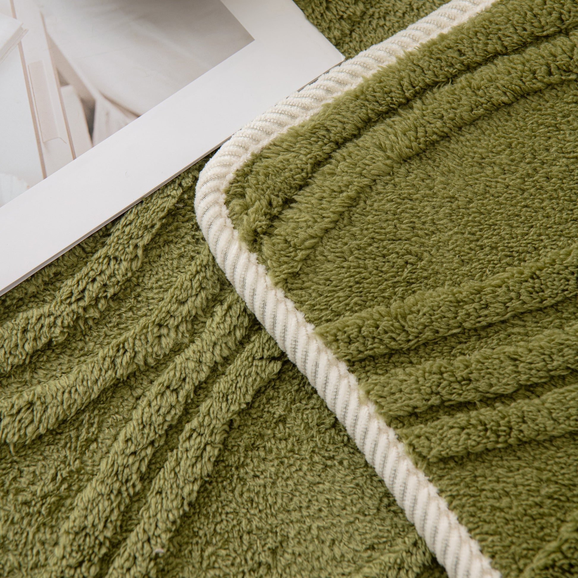 Winter Thickened Non-slip Blanket, Three-Dimensional Embossed Cotton Velvet Sofa Cover in green color for cozy home decor.