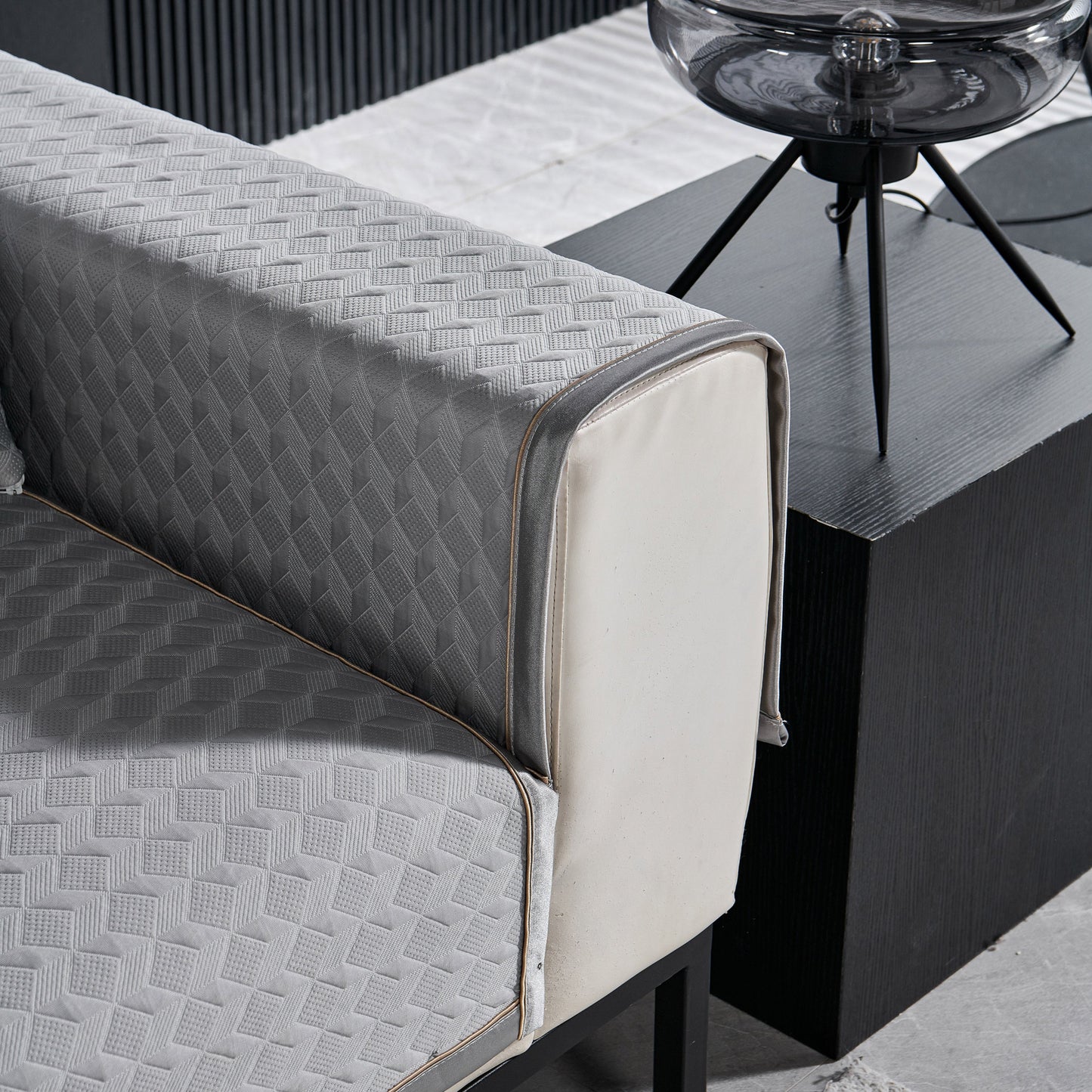 Geometric 3D Sofa Cover, Non-Slip Couch Protector for Seat, Backrest & Armrest in gray diamond pattern.