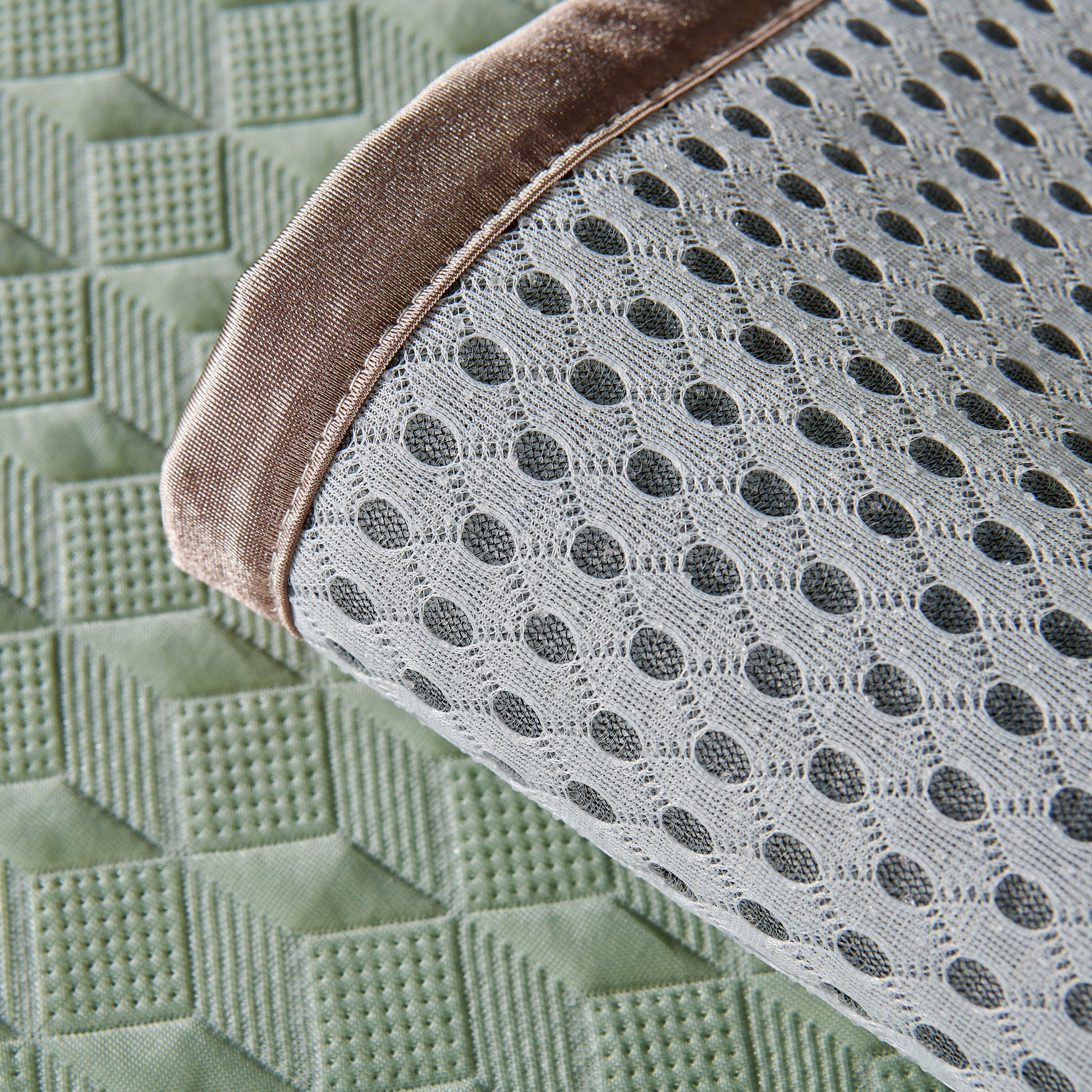 Geometric 3D Sofa Cover, Non-Slip Couch Protector for Seat, Backrest & Armrest in diamond quilted pattern
