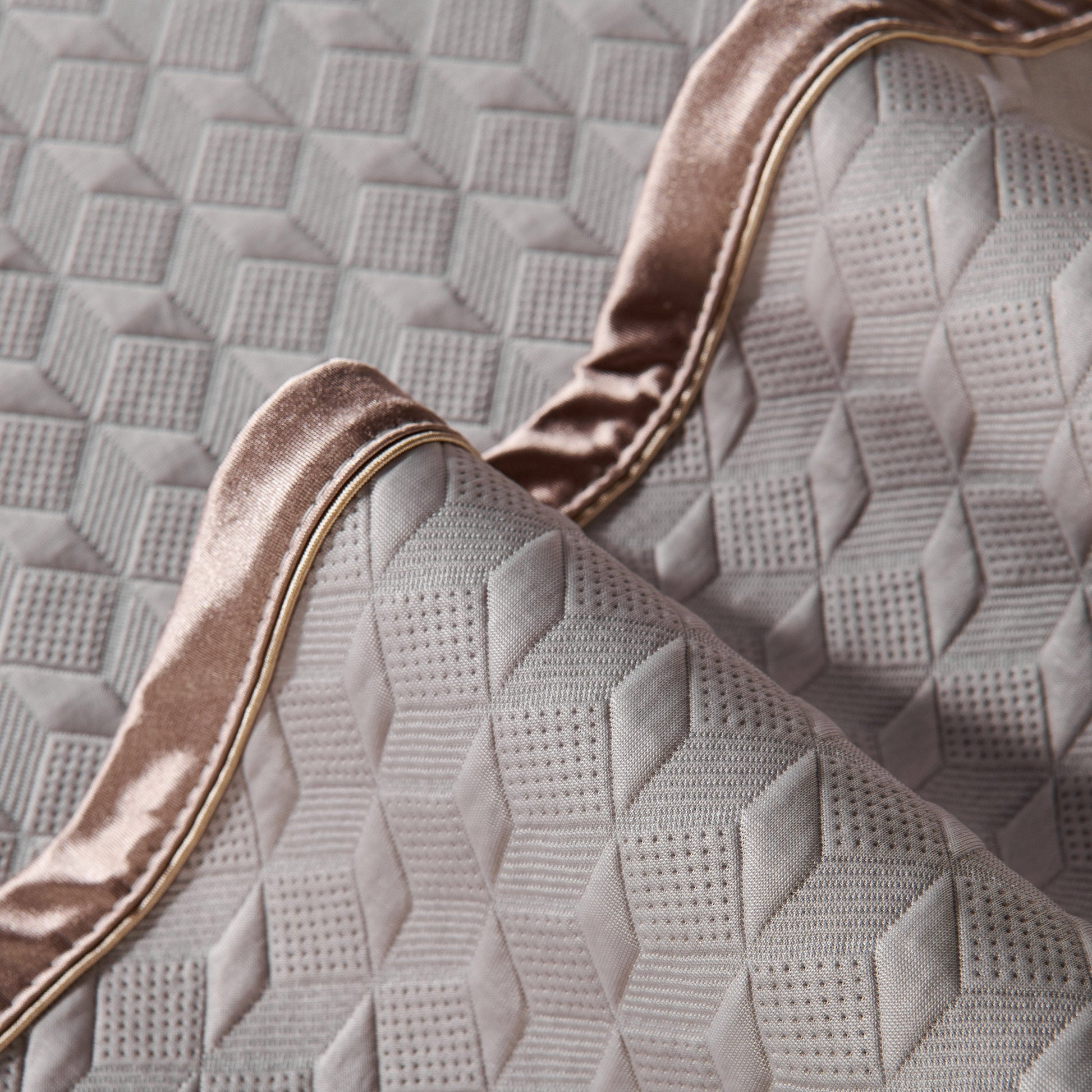 Geometric 3D Sofa Cover, Non-Slip Couch Protector for Seat, Backrest & Armrest with diamond pattern and luxurious texture.