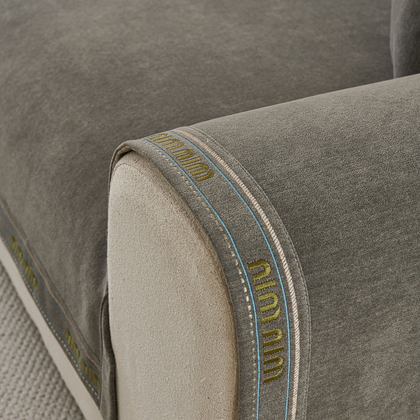 Chenille Sofa Cover Pet Mat, Non-Slip Couch Protector for Sectional & L-Shaped Sofas in soft neutral tones with textured design