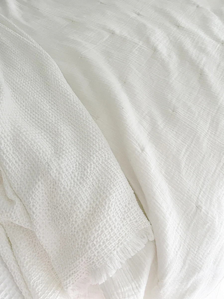 Easy Cotton Gauze Quilt & Pillow Set in beige and white, 100% cotton, perfect for lightweight comfort on hot summer nights.