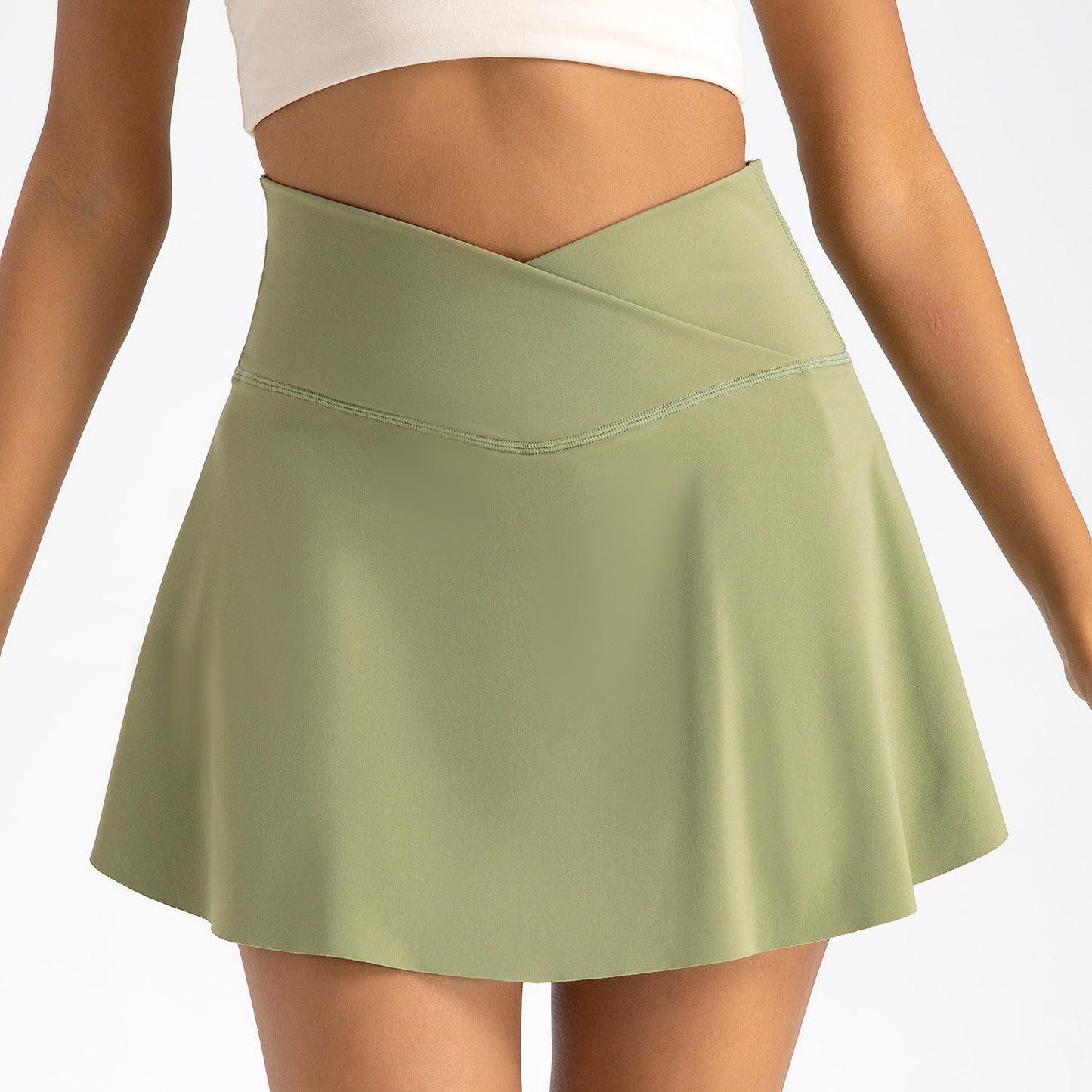 Cowgirl Fit High-Waisted Yoga Skirt Shorts in green, blending sporty style with comfort and flexibility, ideal activewear for dynamic lifestyles.