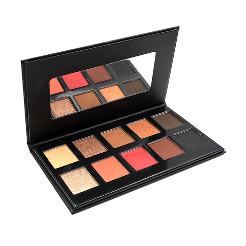 Go2 SEDUCTION - GES03 palette with rich mattes and shimmers, ideal for creating versatile and bold makeup looks.