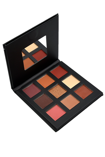 AUTUMN - GES15 eyeshadow palette featuring 8 matte shades, 1 foiled finish in a 13.5g size for professional-grade makeup looks.