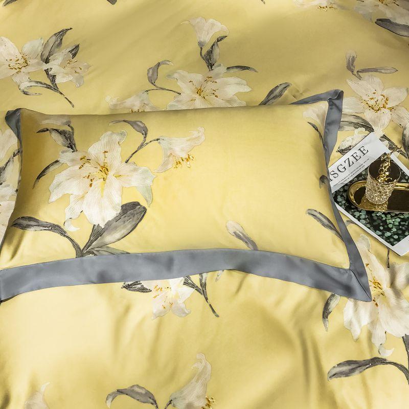 Orquidea Amarilla Duvet Cover Set (Egyptian Cotton) with luxury floral design and elegant yellow tones for sophisticated bedroom decor.