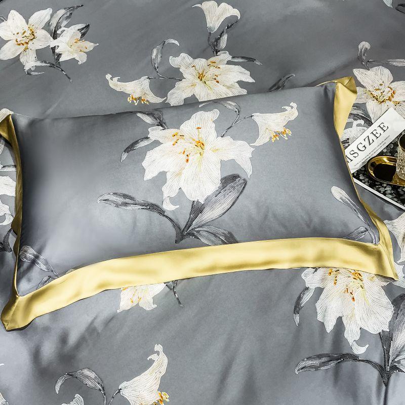 Orquidea Clara Duvet Cover Set (Eucalyptus Lyocell) in elegant floral pattern, featuring luxurious cotton-silk blend fabric.