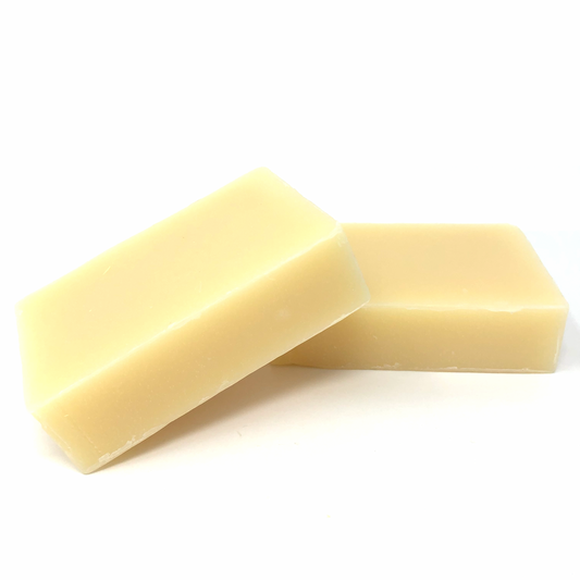 White Tea + Ginger Shave Bar with cold-pressed formula for smooth, luxurious shaving experience, reduces nicks and irritation.