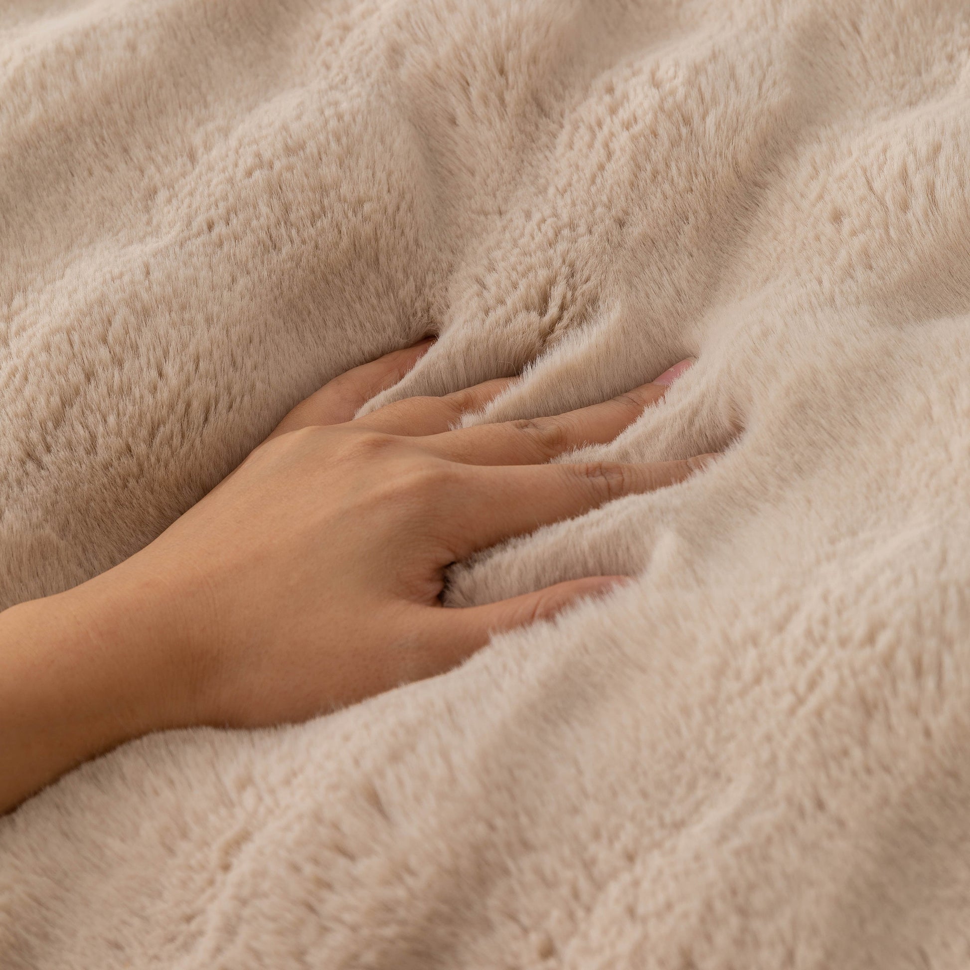 Hand touching Thick Sofa Cushion Solid Color Faux Fur Fluffy Sofa Cushion Non-Slip Couch Covers for comfort and luxury