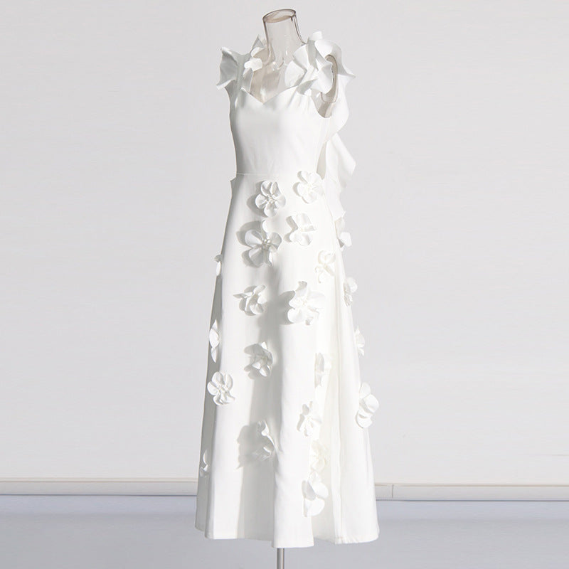 White High-grade Stitching Three-dimensional Flower Sling Dress with sleeveless design and floral 3D decorations, ideal for socialite wear.