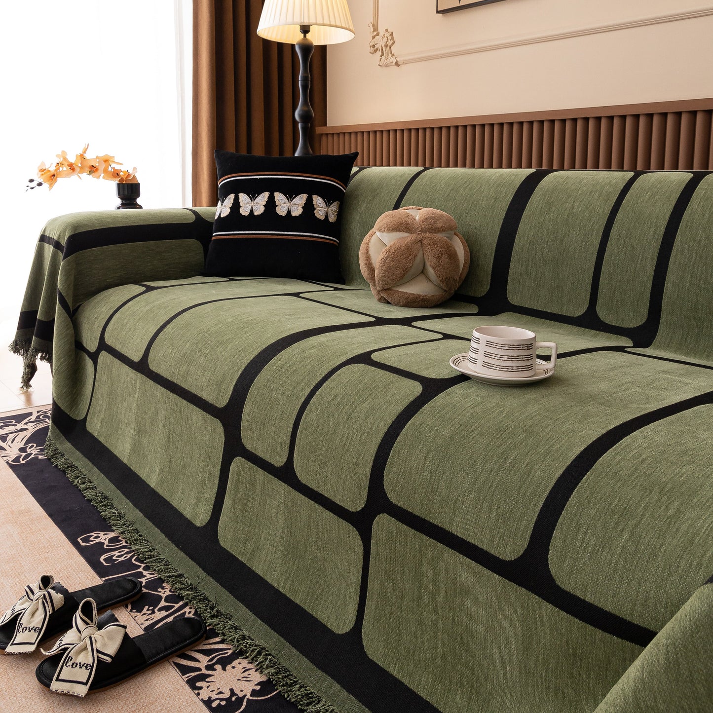 Modern Geometric Sofa Cover Decorative Couch Throw Blanket Furniture Protector in chenille fabric with geometric pattern and tassels.