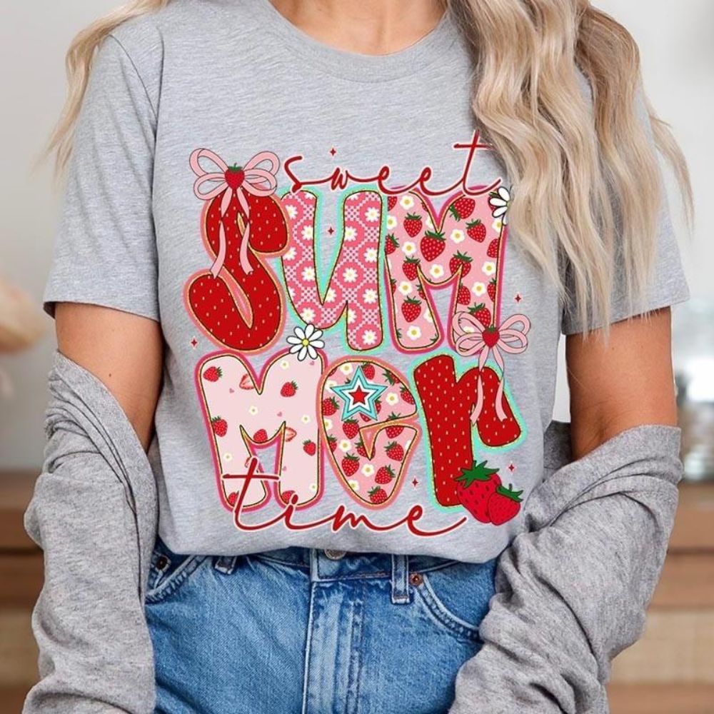 Sweet Summertime Graphic Tee – Cute Retro Summer T-Shirt, Aesthetic Beach Vibes, Casual Trendy Outfit