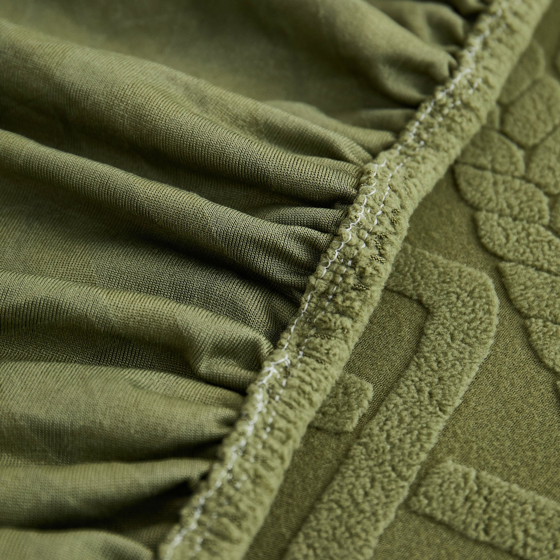Close-up of Stretch Couch Seat Cushion Covers, Sofa Slipcover Sofa Cover Soft Flexibility with Elastic Bottom in green fabric