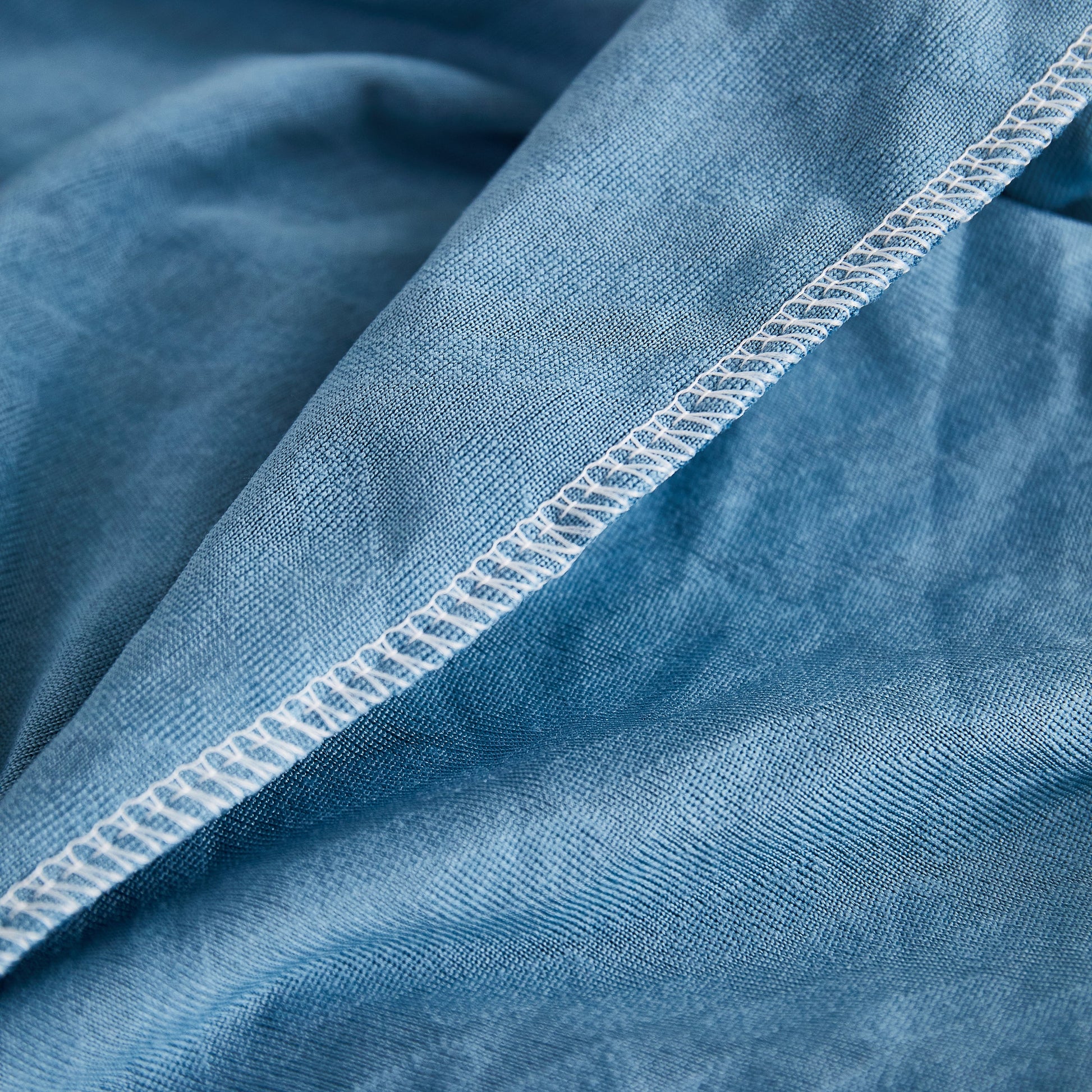 Close-up of high-quality fabric from Stretch Sofa Covers for Couch Seats and Cushions, Suitable for 1/2/3/4/L Seater Sofas and Couches.