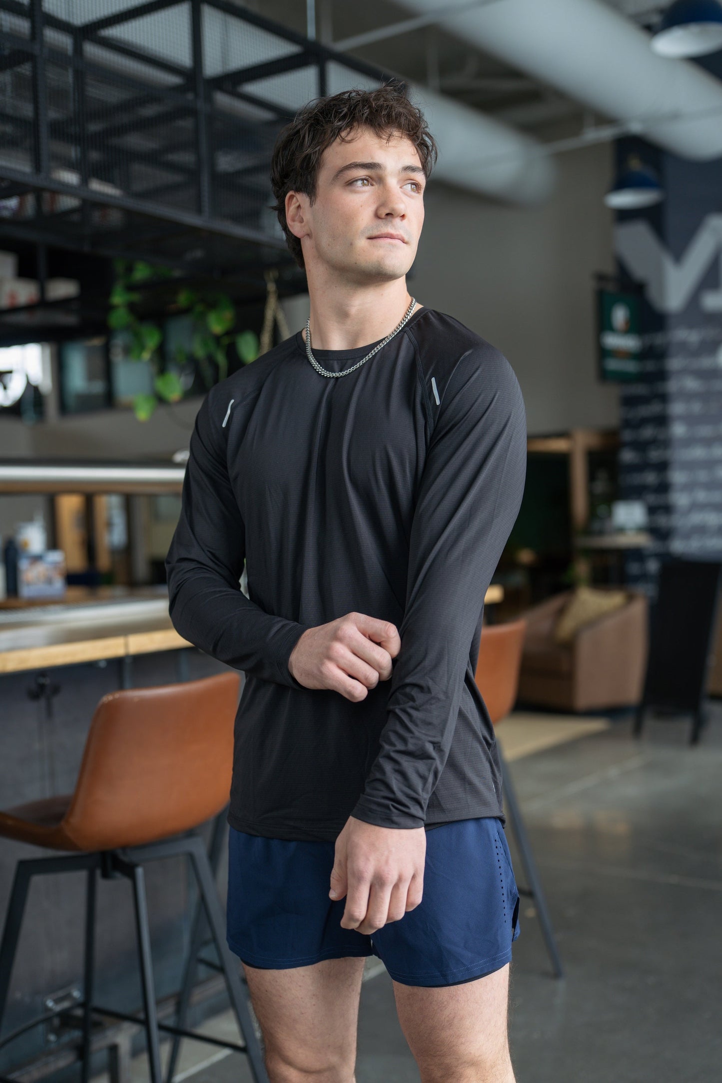 ALIVE Unleashed Long Sleeve – Athletic Performance Top