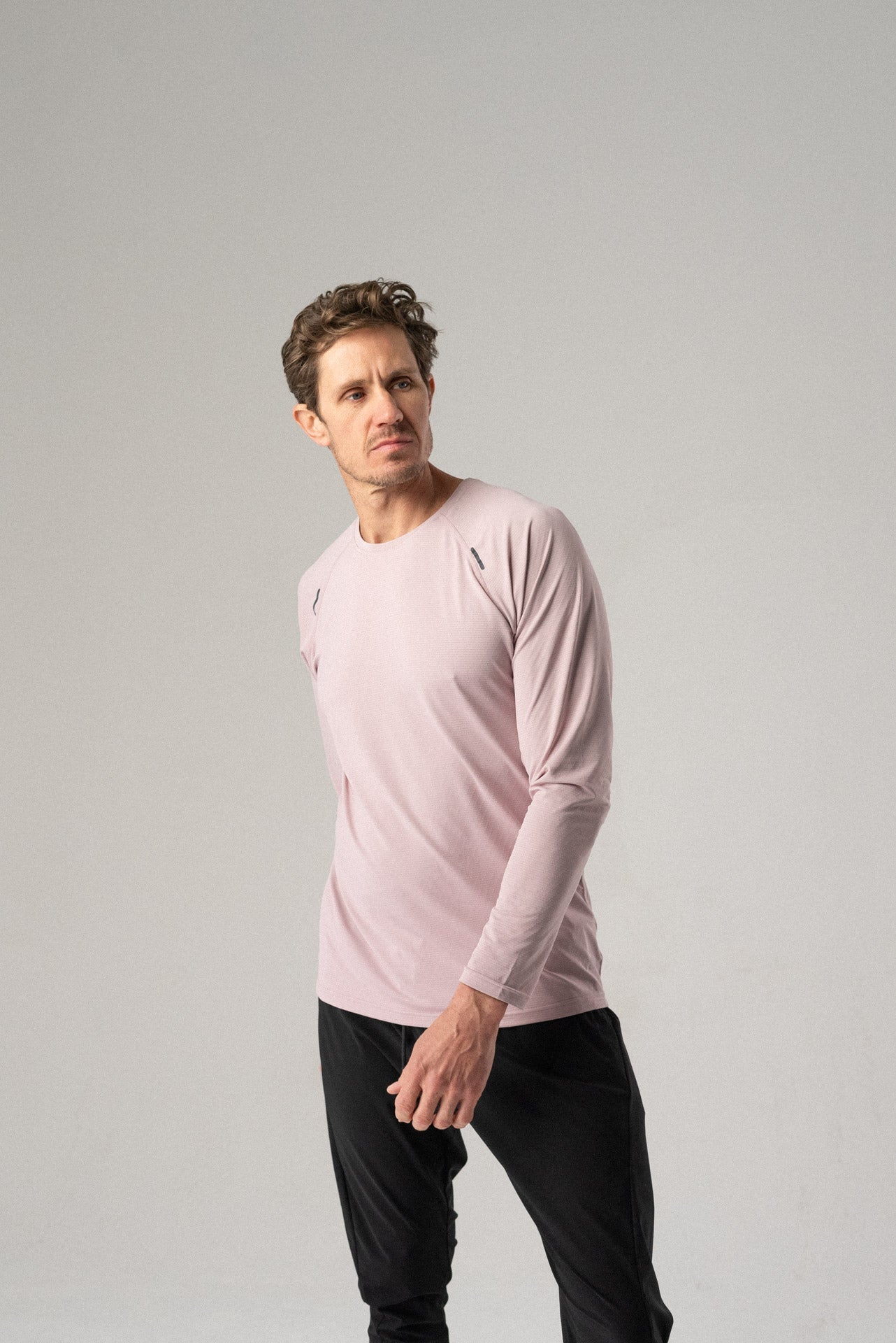 ALIVE Unleashed Long Sleeve – Athletic Performance Top