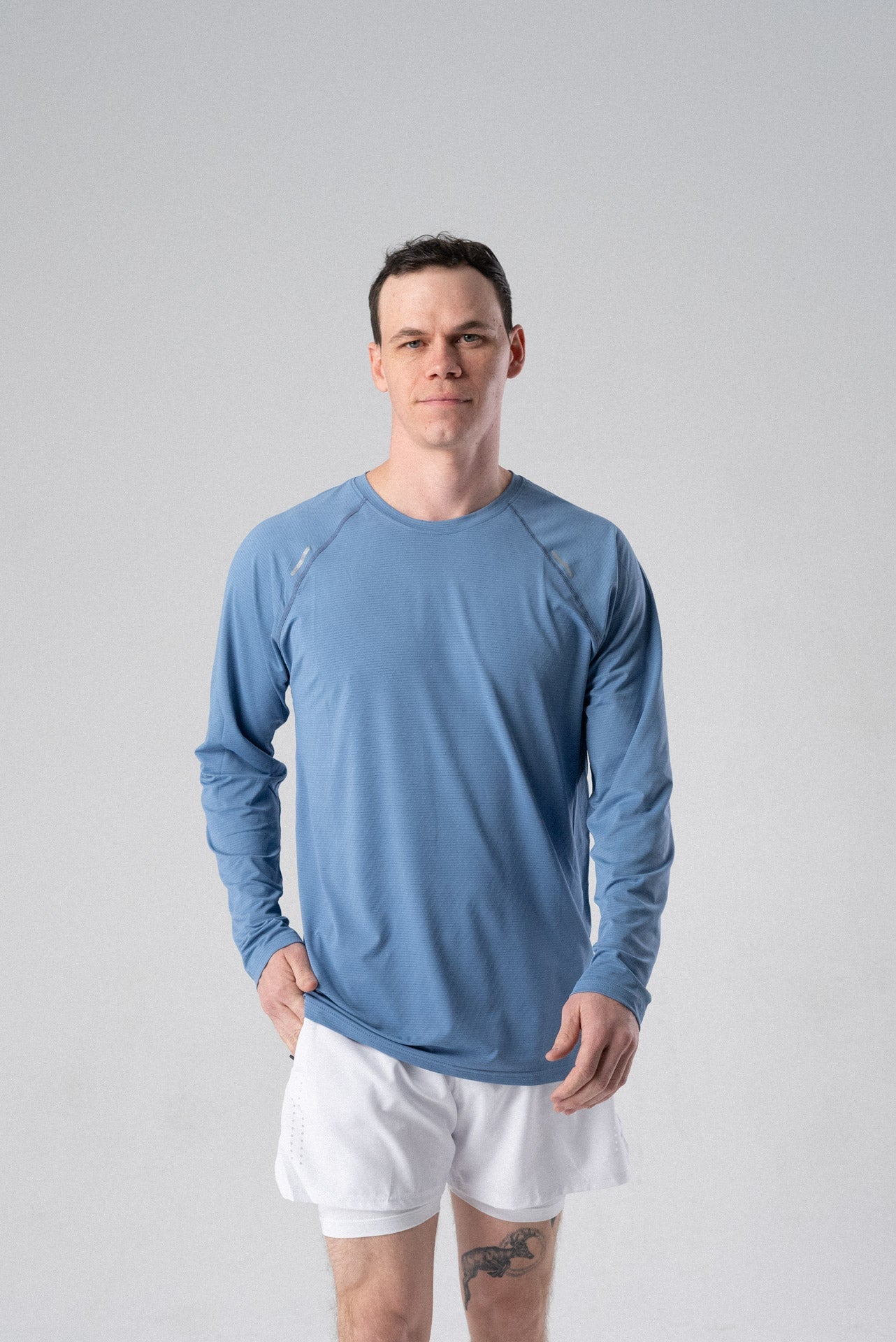 ALIVE Unleashed Long Sleeve – Athletic Performance Top
